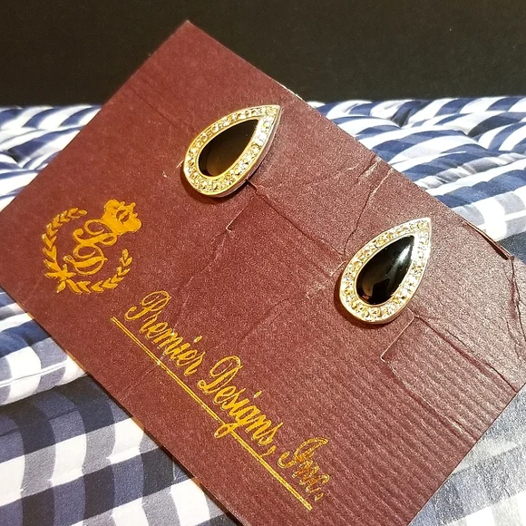 NWT Premier Designs Classic Crystal & Enamel Earrings - Picture 2 of 5